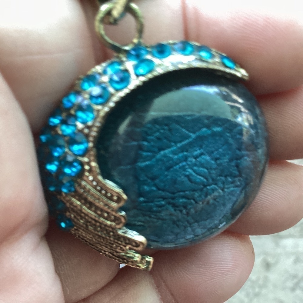 Bohemian Twist Beaded Fabric Blue Rhinestone Orb Pendant Necklace - Picture 9 of 9